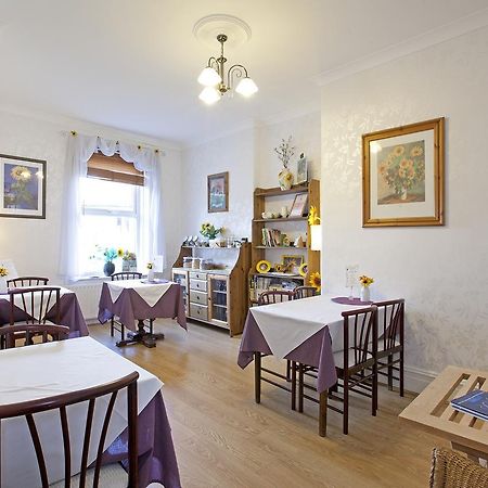 Tivoli Place Guest House Ilkley Exterior photo