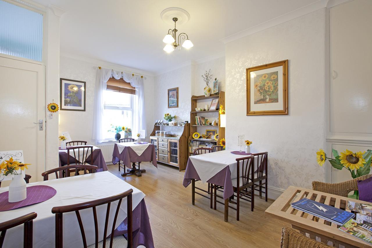 Tivoli Place Guest House Ilkley Exterior photo
